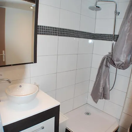 Proche Opera Et Gare