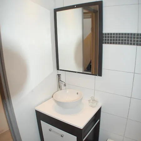 Proche Opera Et Gare